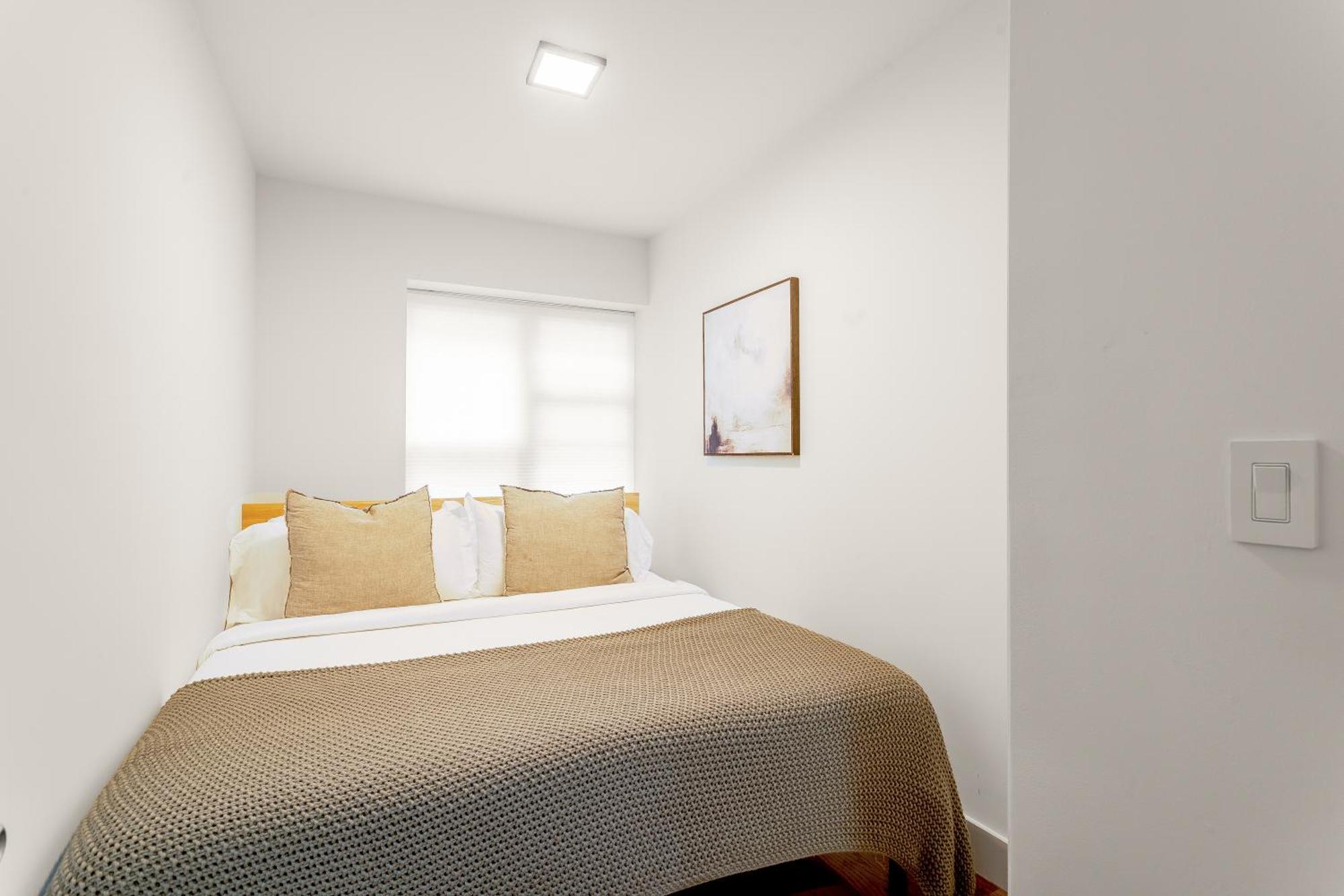 Stylish 3br 2ba East Village Steps From Tompkins Square Park *