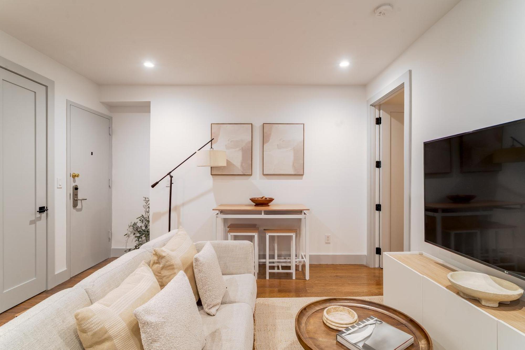 Stylish 3br 2ba East Village Steps From Tompkins Square Park Apartment