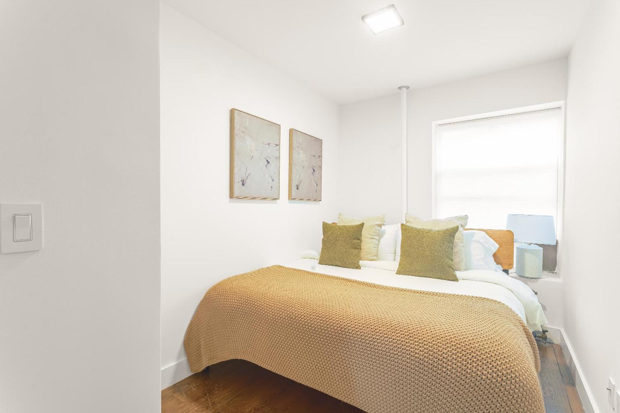 Stylish 3br 2ba East Village Steps From Tompkins Square Park * New York