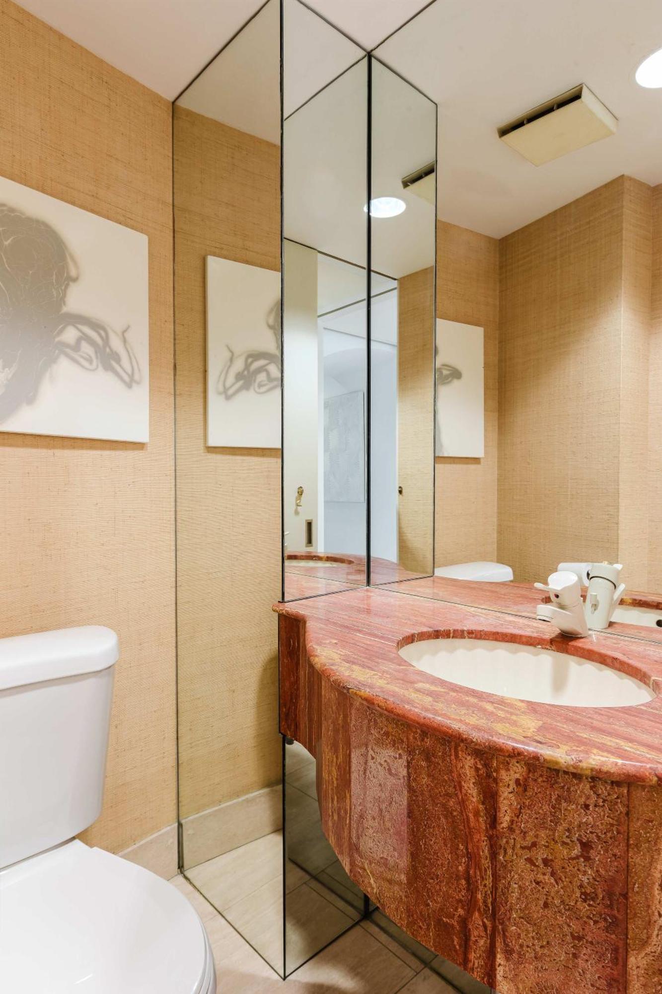 Holiday home Private Beautiful Townhome W Zen Garden