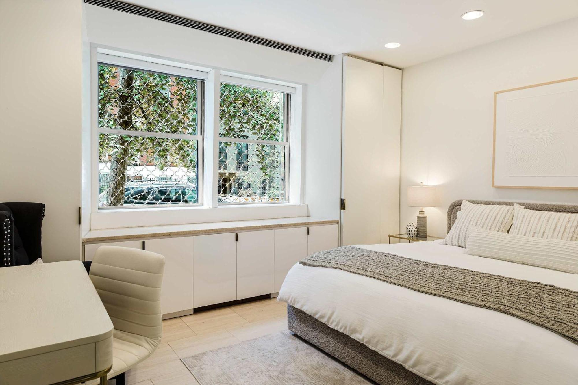 Private Beautiful Townhome W Zen Garden Holiday home