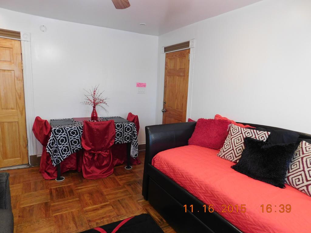 Debbie's Place Apartment