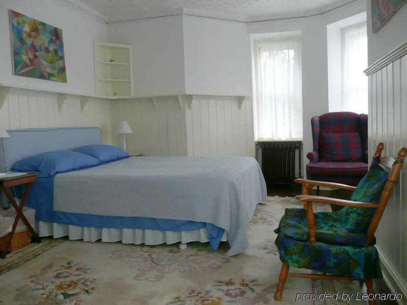 Hotel Place 2*