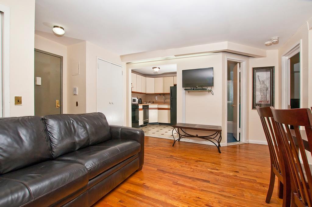 Superior Midtown East Apartment