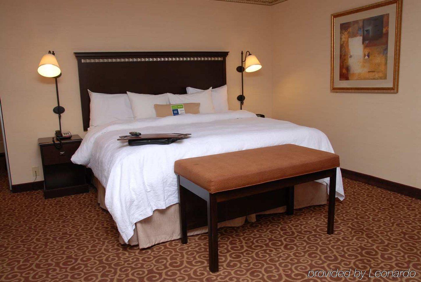 Hotel Hampton Inn&suites Staten Island 3*