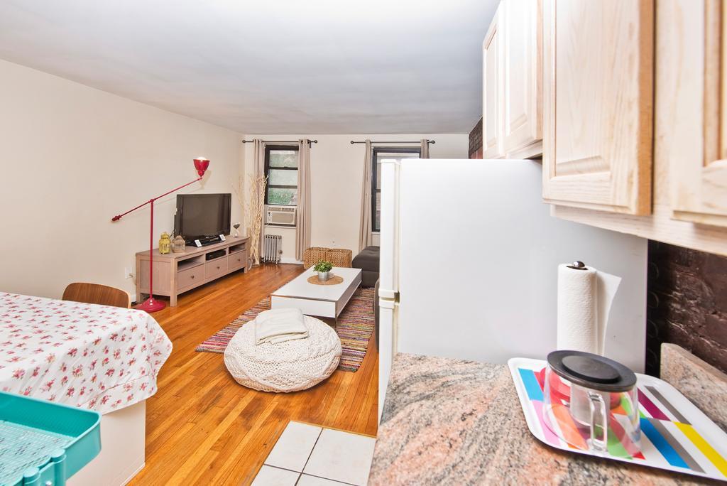 Superior Midtown East Apartment