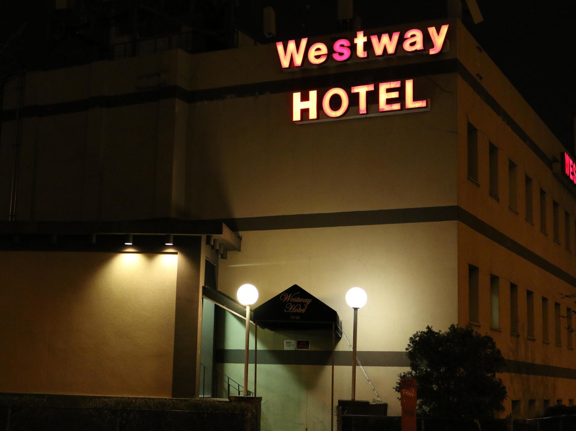 Westway Laguardia Airport Hotel