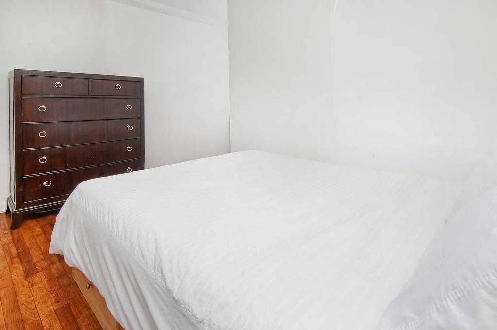 Midtown East Apartment *