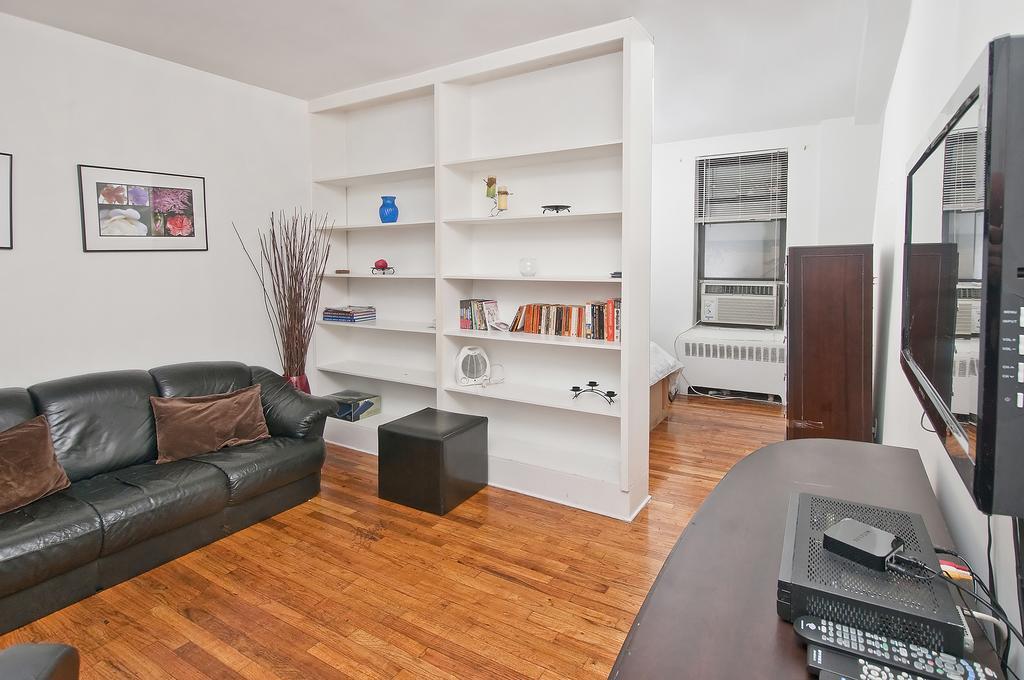 Apartment Midtown East
