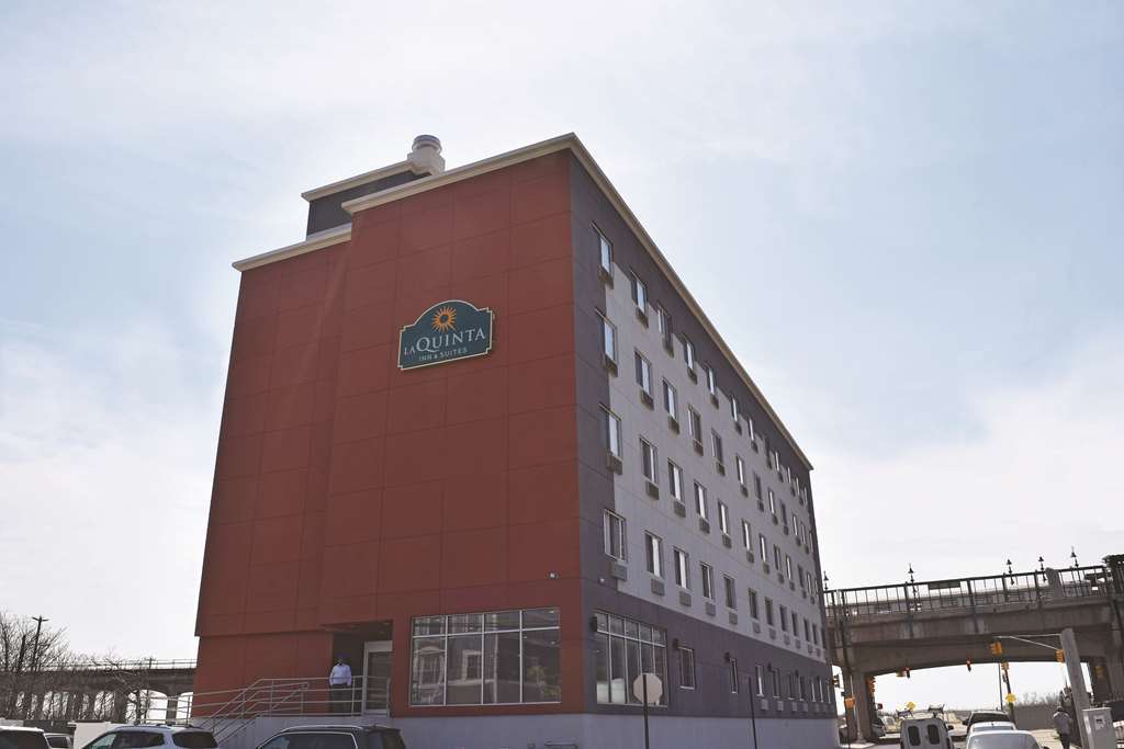 La Quinta & Far Rockaway - Hotel
