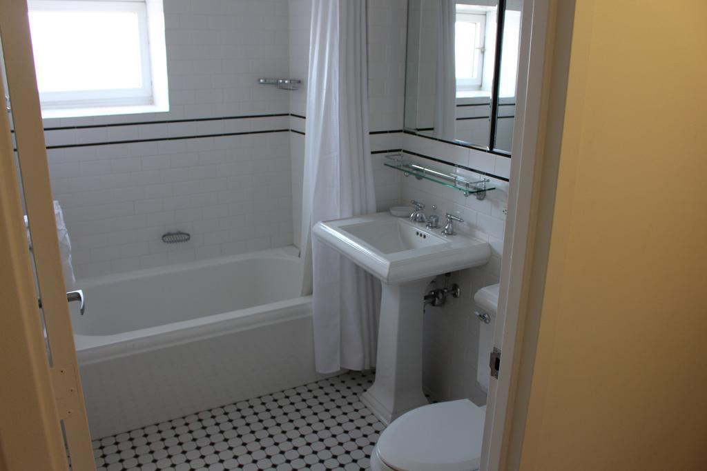 Tower Suites In Times Square Apartment New York