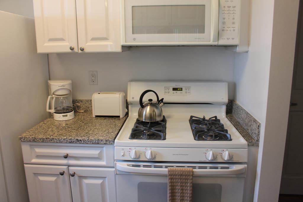 Tower Suites In Times Square Apartment *