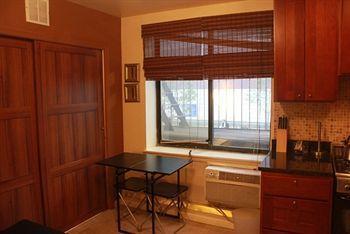 Hotel Serene Homes E25 New York