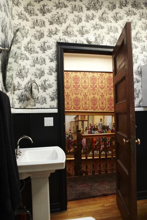 Hotel The New York Renaissance Home And Guesthouse 4*