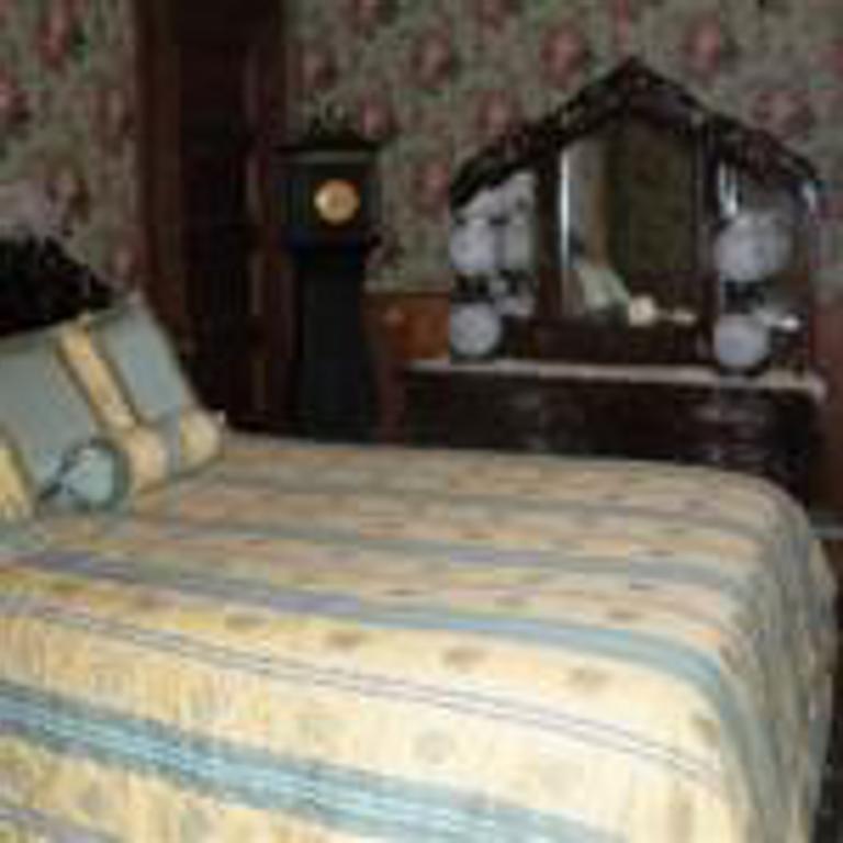 Hotel The New York Renaissance Home And Guesthouse