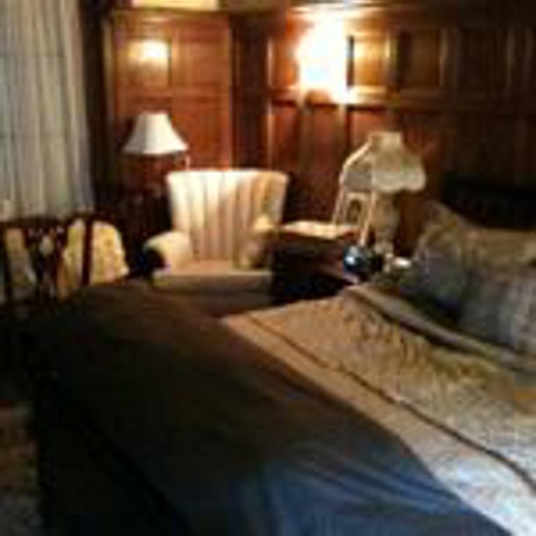 Hotel The New York Renaissance Home And Guesthouse