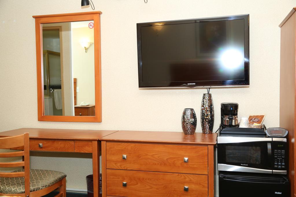 Hotel Jfk 2*