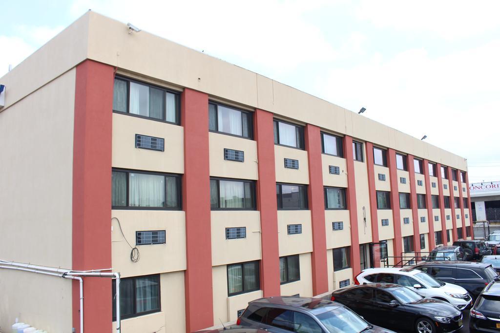 Hotel Jfk 2*