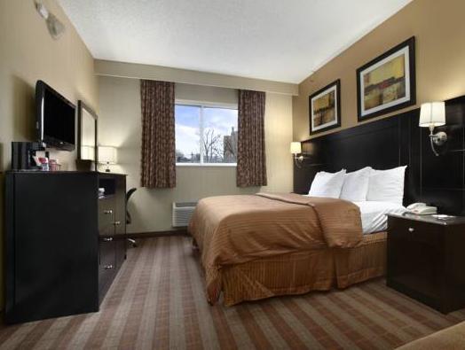 Ramada By Wyndham Bronx