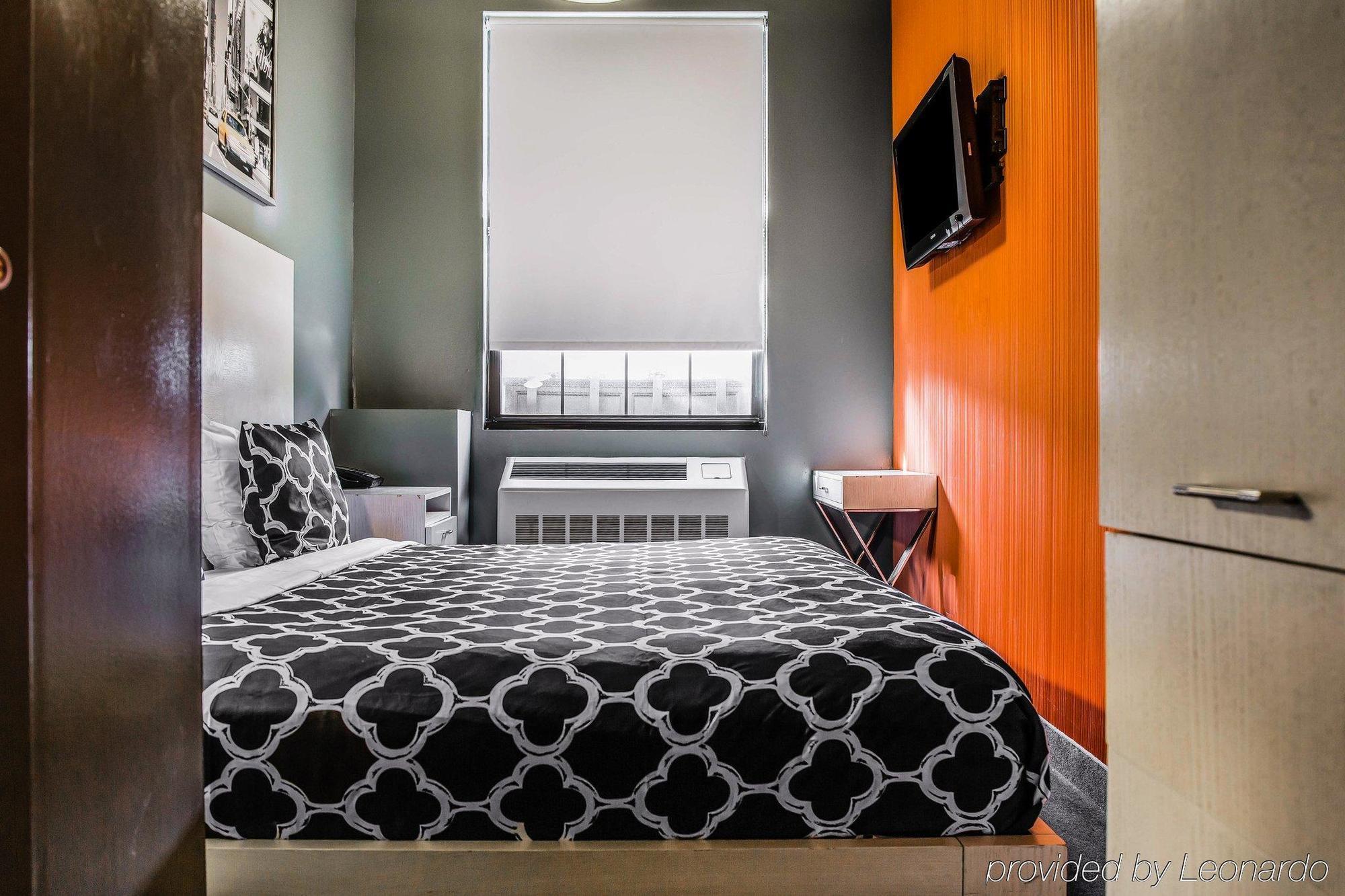 Essence 3* New York