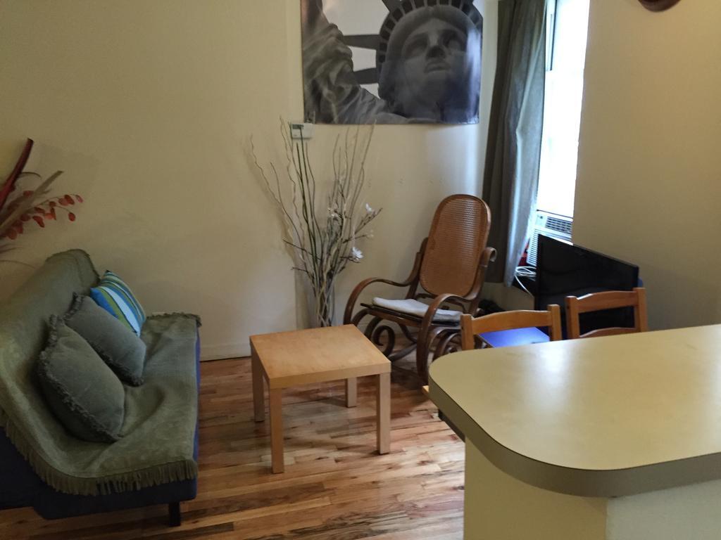 Apartment Studio - United Nations Plaza *