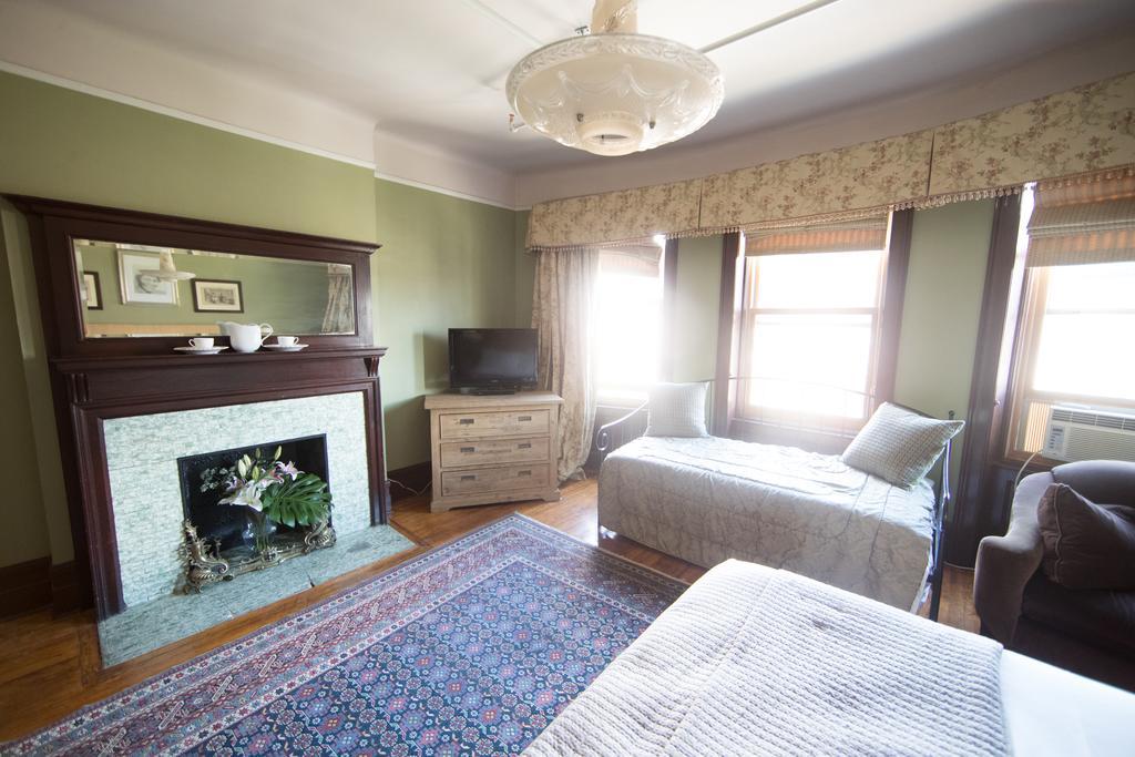 Candy Hill Harlem Bed & Breakfast 3*