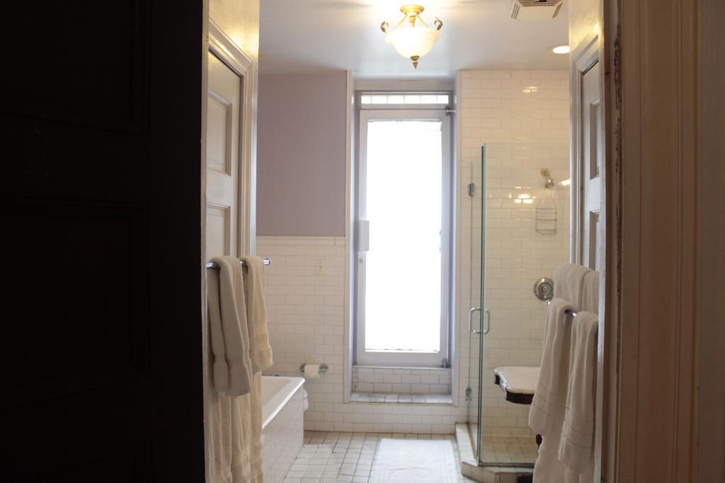 Candy Hill Harlem Bed & Breakfast