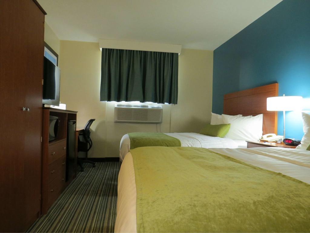 Hotel Western Long Island New York