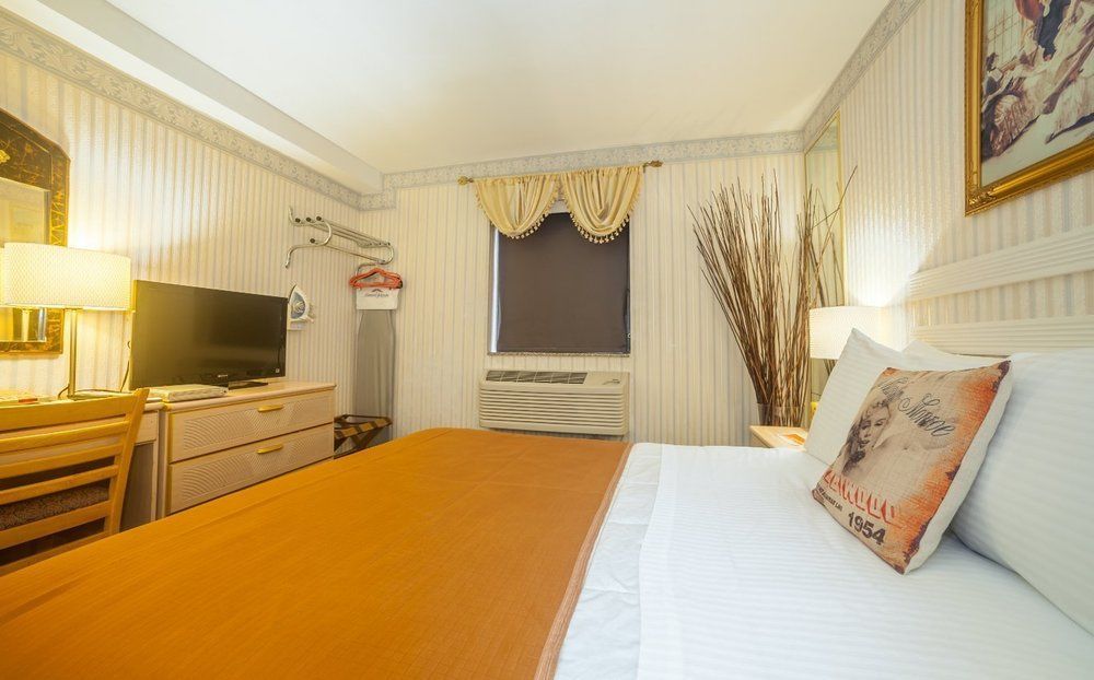 Hotel Flushing 88