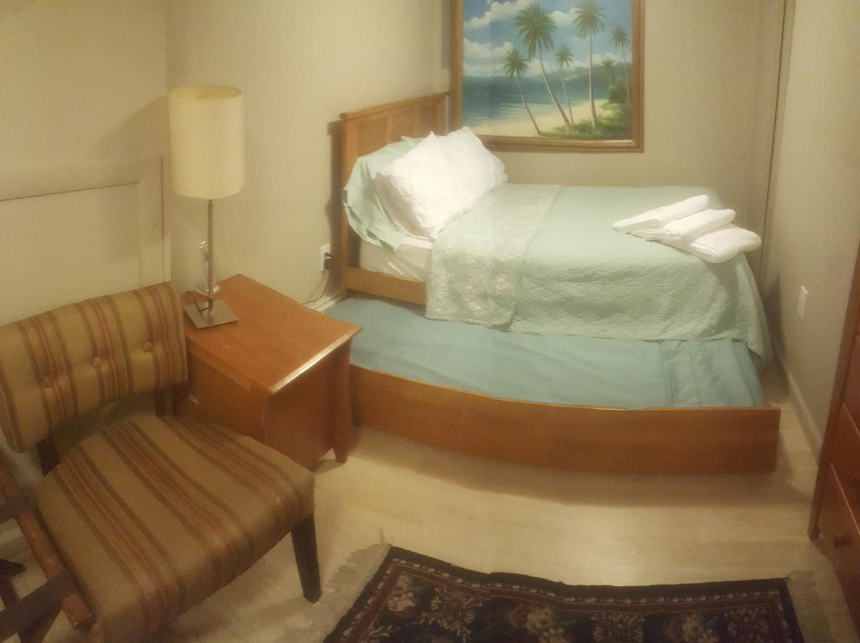 Hamilton's Hideaway *