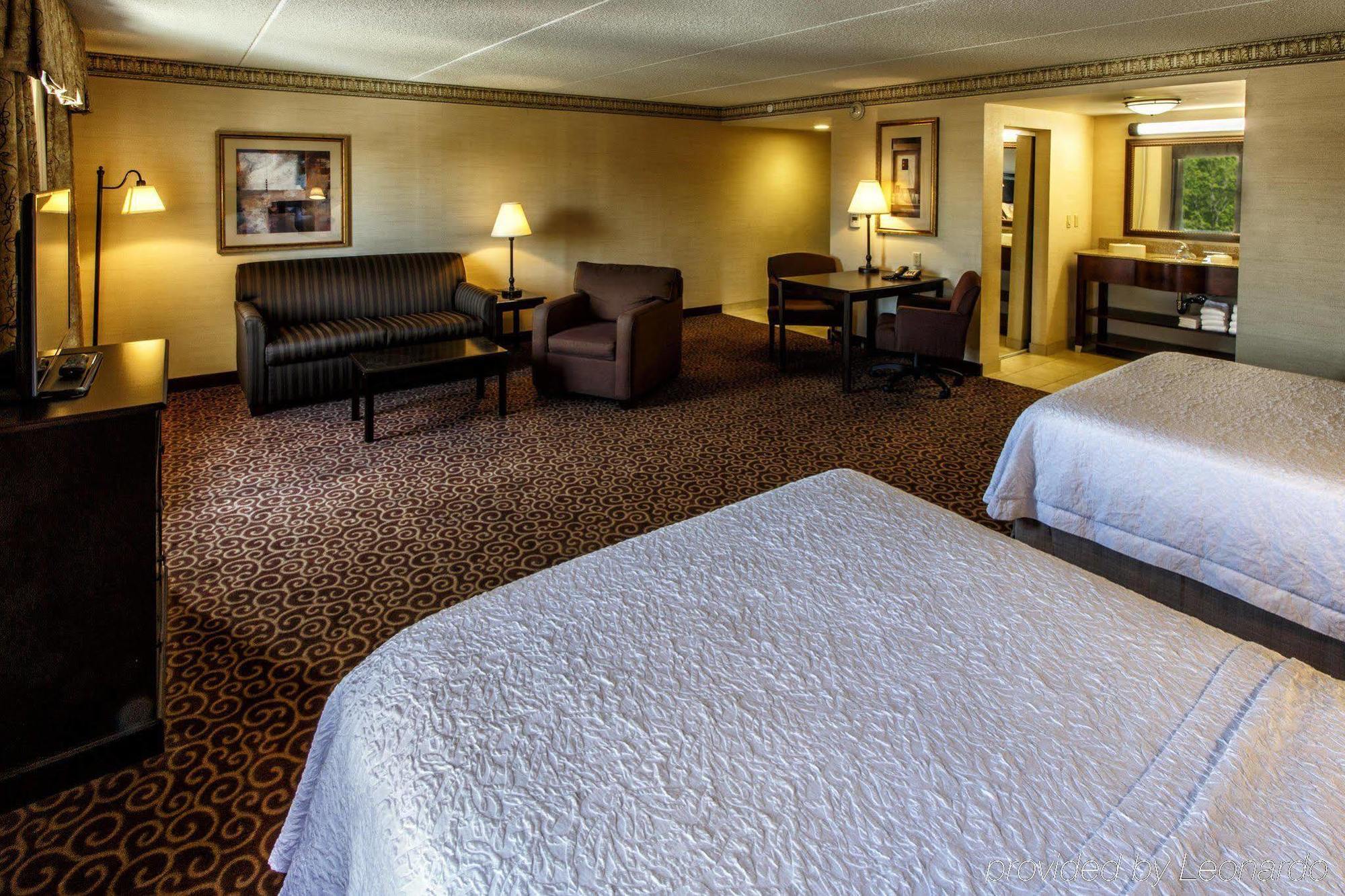 Hotel Hampton Inn&suites Staten Island 3*