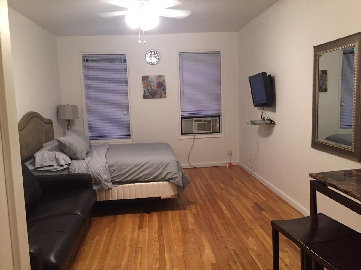Apartment Midtown East