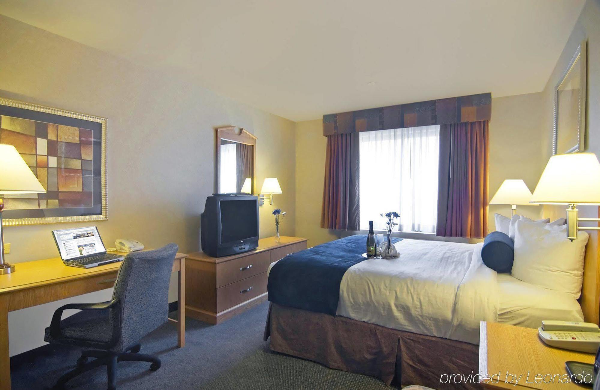Hotel Marco Laguardia & New York