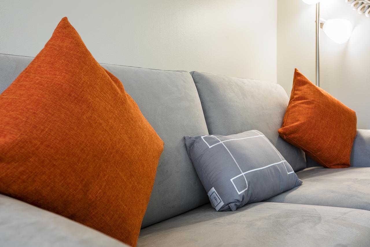 Brand New, Luxury Alcove Studio , Full Service Building Apartment