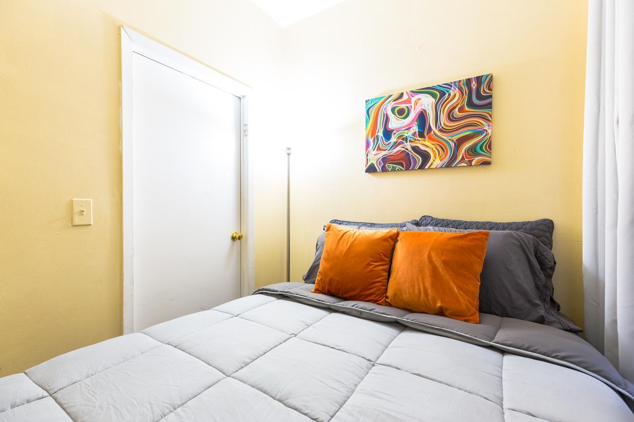 2 Bdr In The Center Of Times Square 42nd St Apartment New York