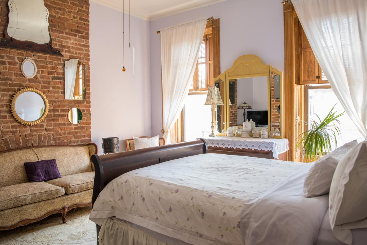 Harlem Grand Bed & Breakfast