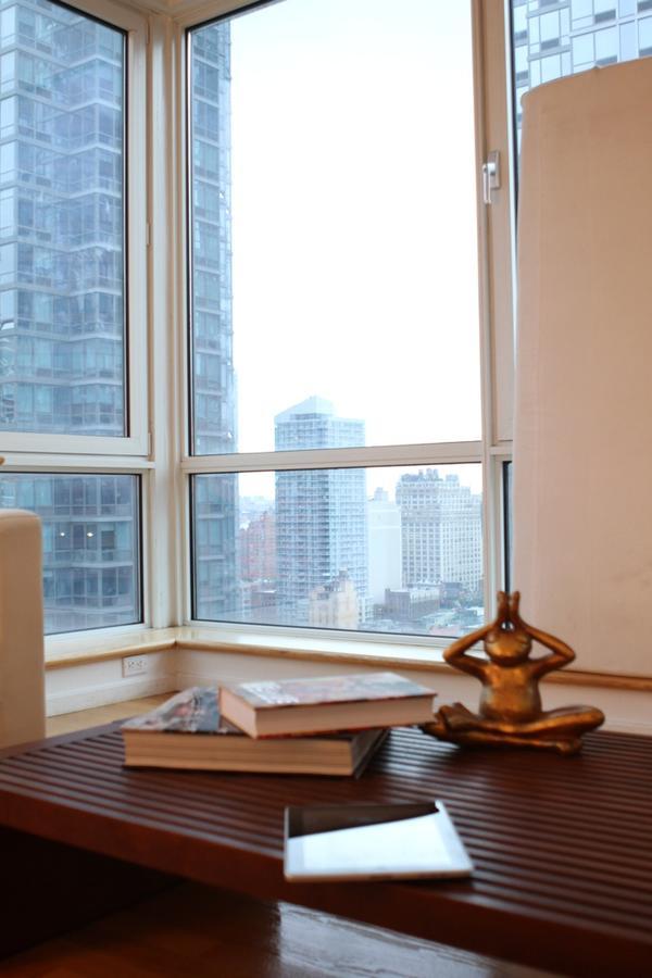 Times Square Apartment *