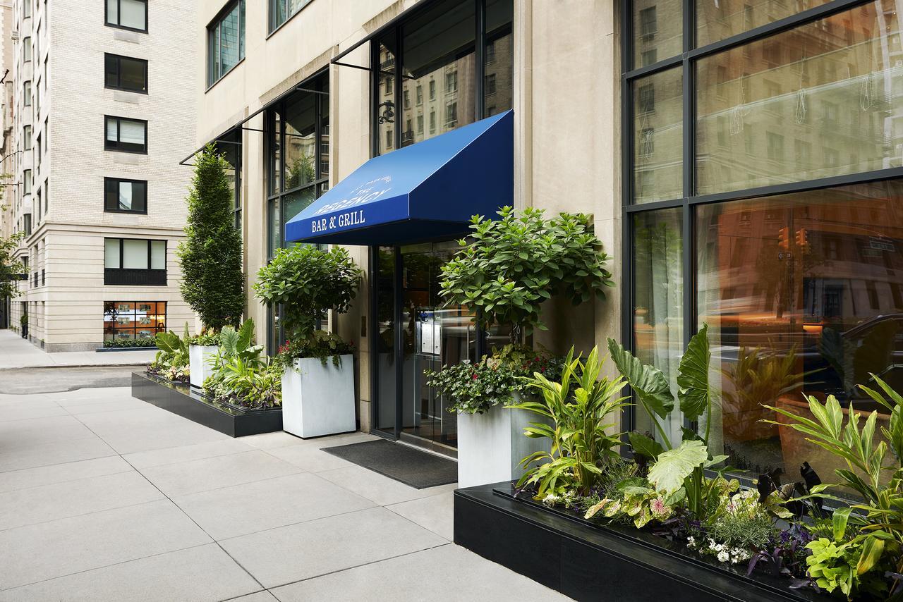 Loews Regency 5*