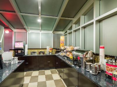Hampton Manhattan - Times Square South 3*