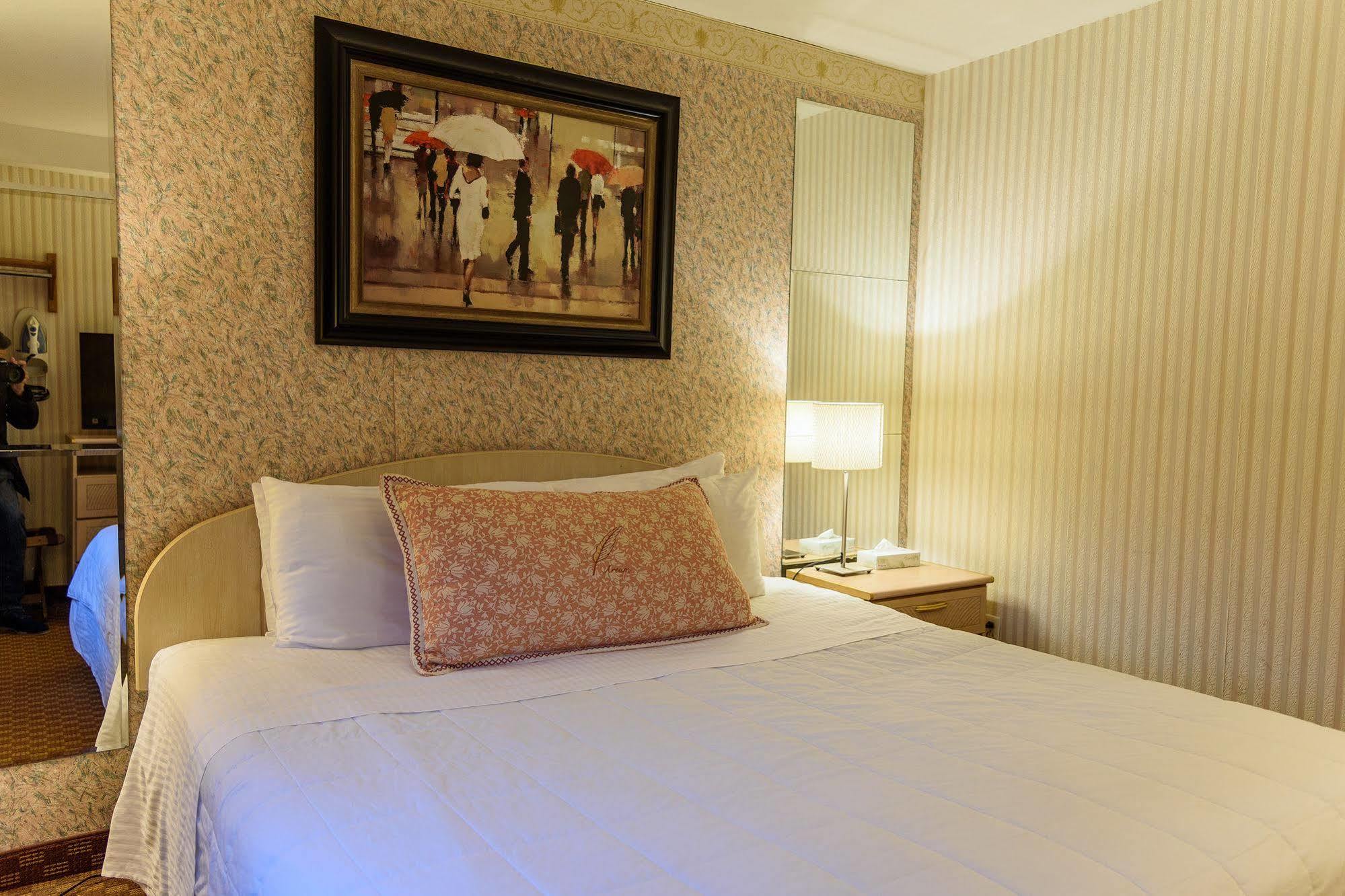 Flushing 88 Hotel