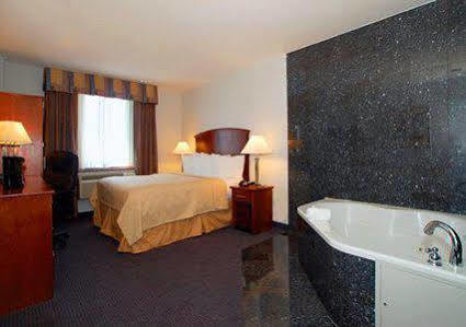 Hotel Quality Long Island - Queensboro Bridge New York