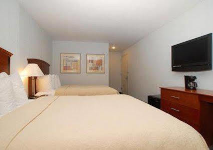 Quality Long Island - Queensboro Bridge Hotel