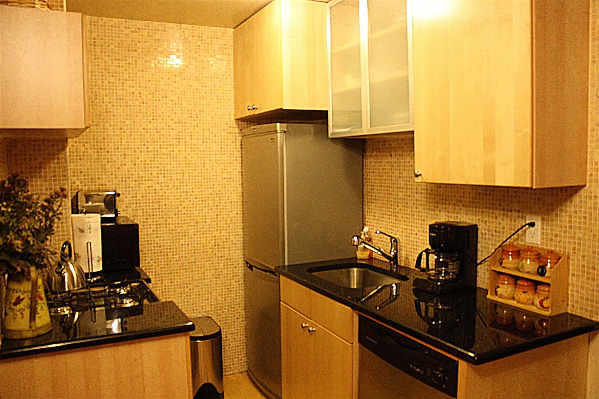 Hotel Serene Homes E25 *