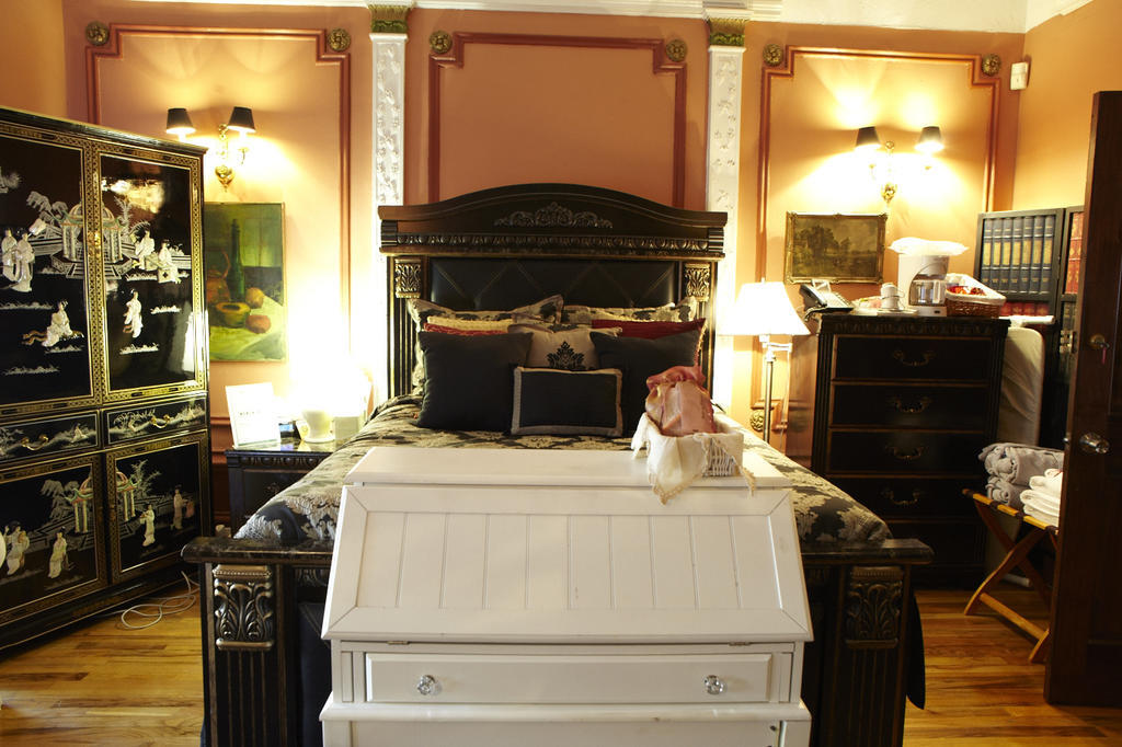 The New York Renaissance Home And Guesthouse Hotel 4*