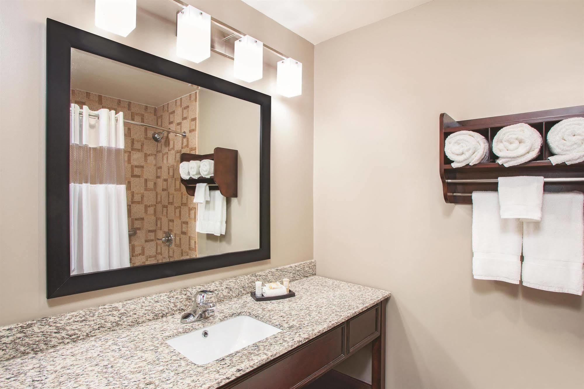 La Quinta & Far Rockaway - Hotel 2*