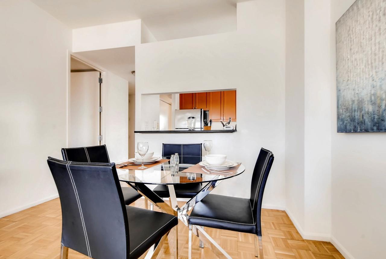 Apartment Churchill Living The Pearl New York