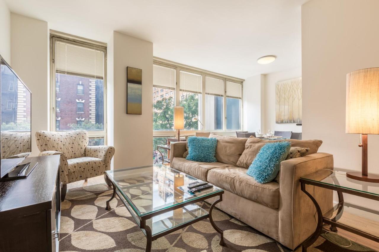 Churchill Living The Pearl * New York