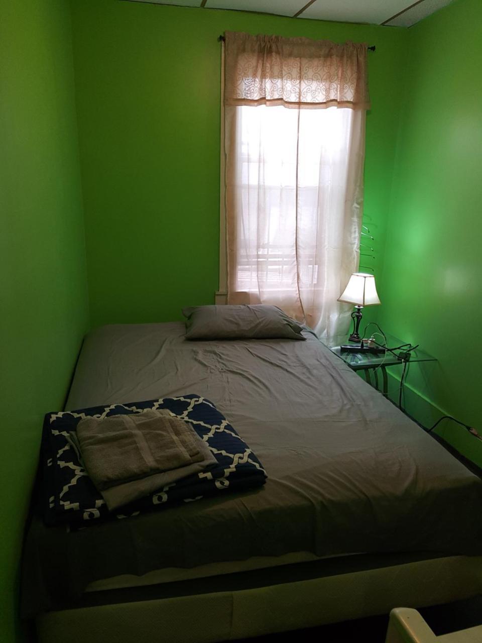 Crown Heights Guest house *
