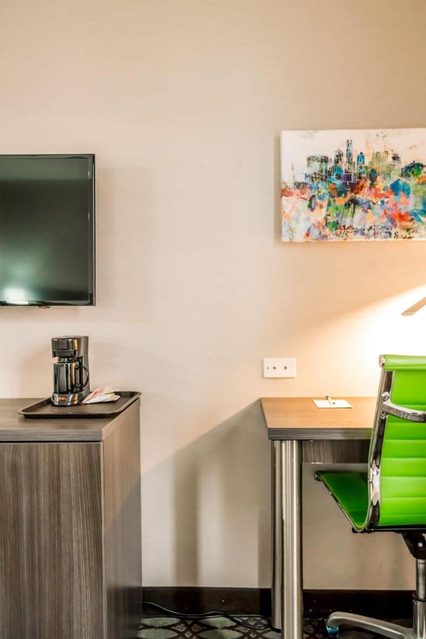Letap Near Airtrain Jfk Airport Hotel