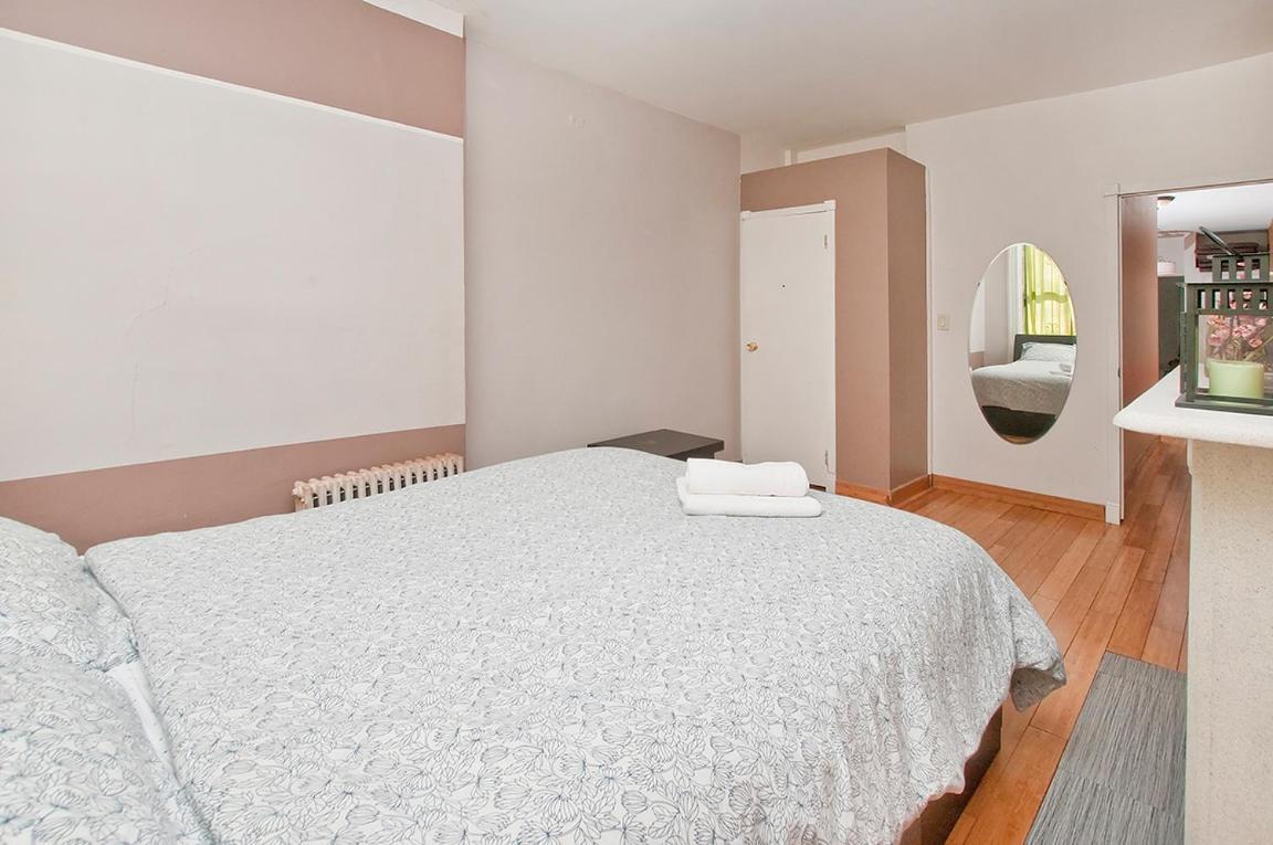 Midtown East Apartment *